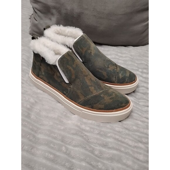 Toms Paxton Slip On Shoe Deep Forest Green Camo Womens Size 7.5 Suede Faux Fur - Picture 1 of 14